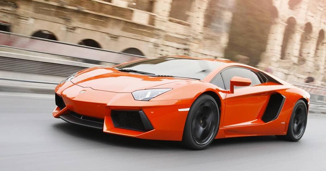 Lamborghininin kaportasını çizmek ister misiniz