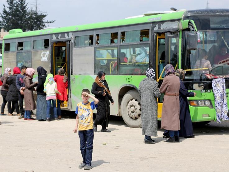 Suriyede tahliye konvoyuna saldırı: Ölü sayısı artıyor