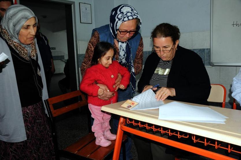 Türkiyenin en kısa boylu kadını oyunu kullandı