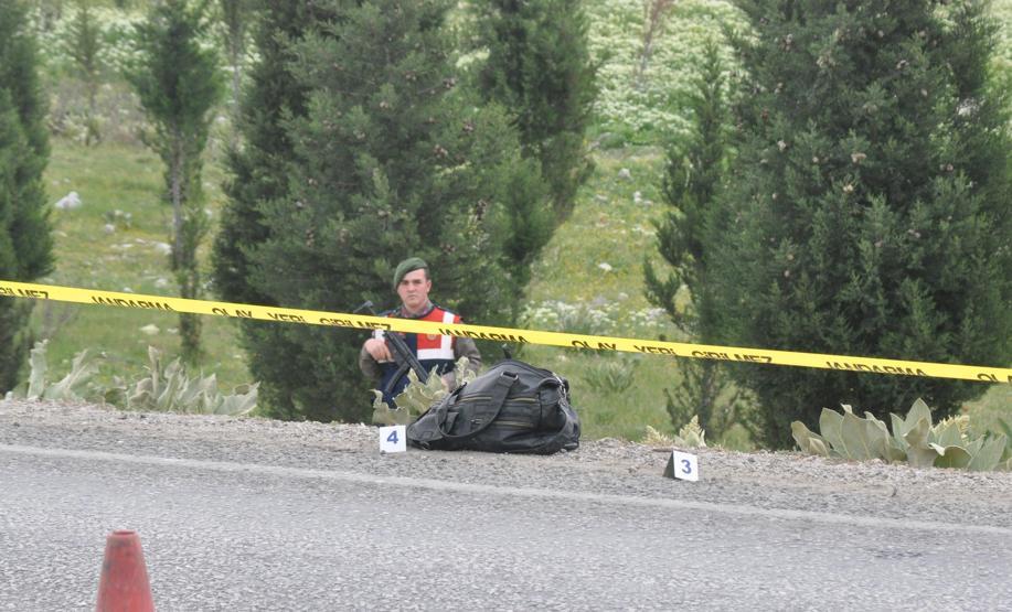 Denizlide yol kenarında kadın cesedi bulundu