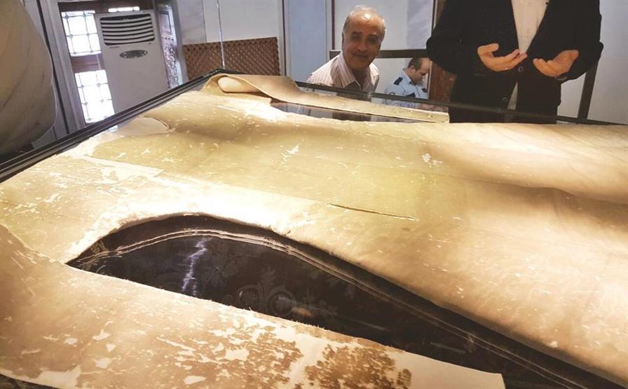 Yavuz Sultan Selimin kaftanı 12 yıl sonra türbede