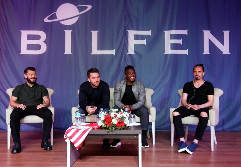Samuel Etoo geleceğin yıldızını açıkladı