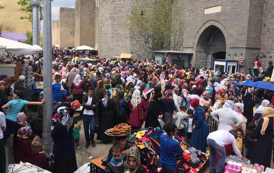 Diyarbakırda 52 yıl sonra izdiham