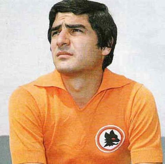 Hayatına son veren futbolcular