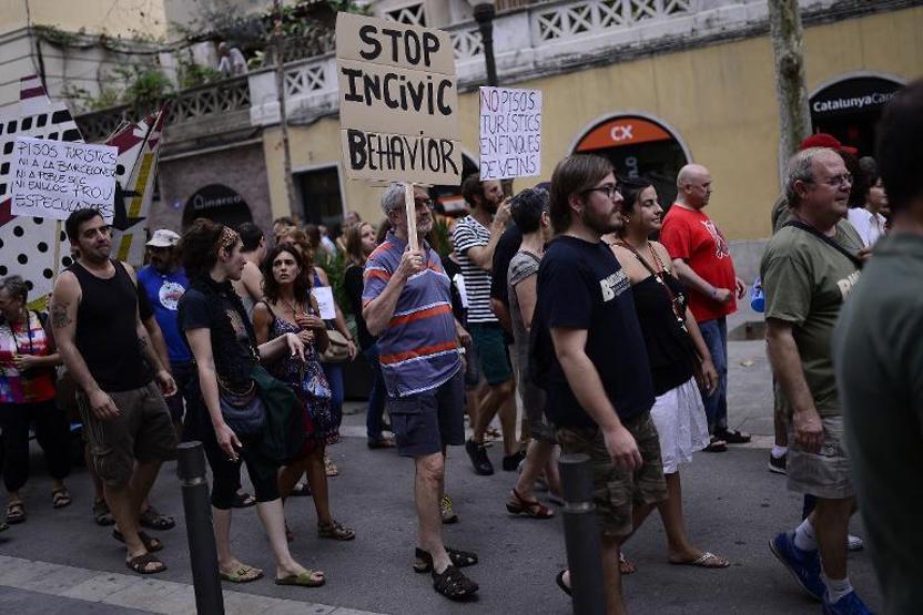 Barcelonadan turistlere: Yeter lütfen gelmeyin