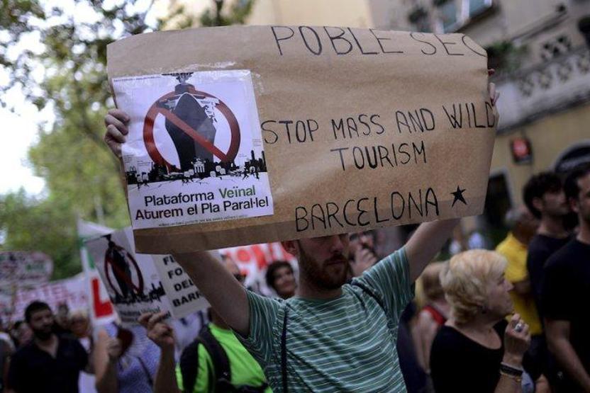 Barcelonadan turistlere: Yeter lütfen gelmeyin