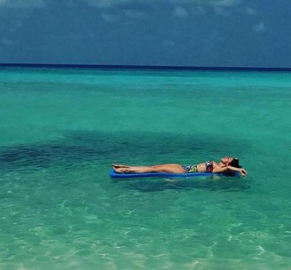 Hadisenin makyajsız fotoğrafına binlerce beğeni