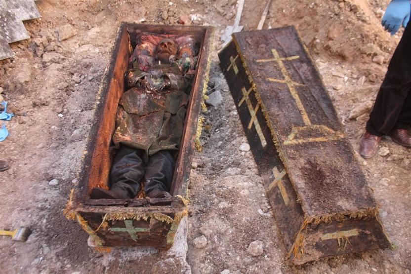Ardahanda bulunan Rus generalin tabutuna büyük ilgi