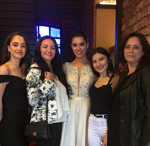 Aycan Demirci ve Gizem Dinibütünoğlu Gardırop Savaşları sonrası Instagramı salladı