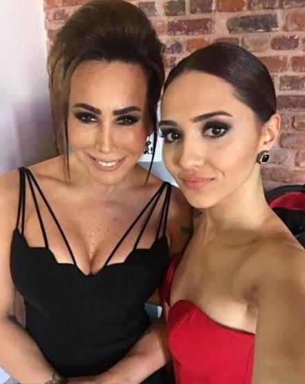 Aycan Demirci ve Gizem Dinibütünoğlu Gardırop Savaşları sonrası Instagramı salladı