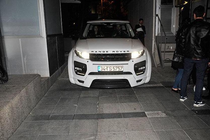 Tolgahan Sayışmanın kolyesinin sırrı