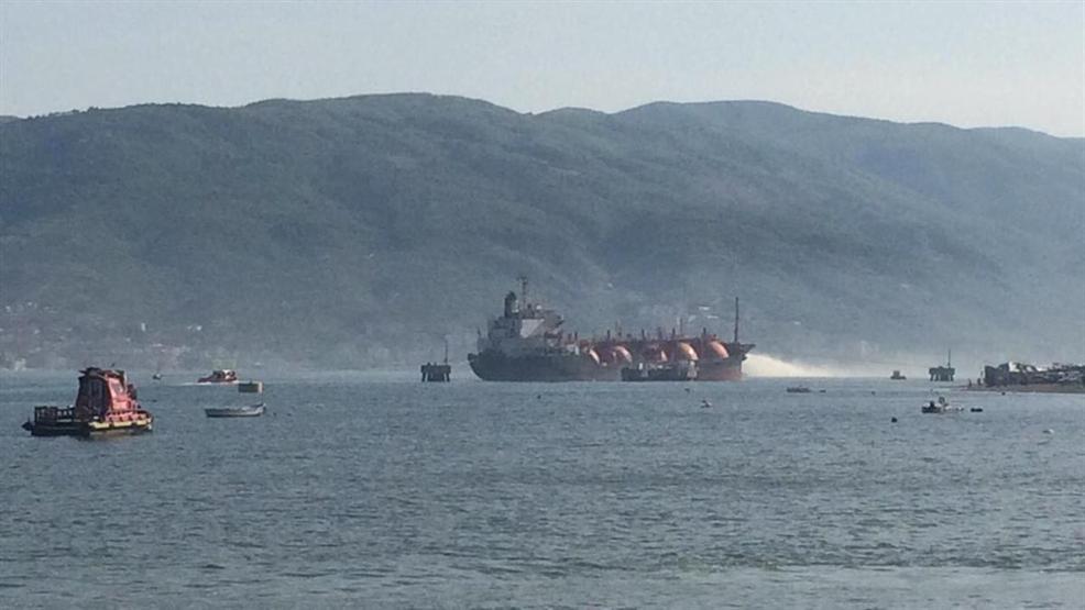 Son dakika: Kocaeli Körfezinde tanker yangını