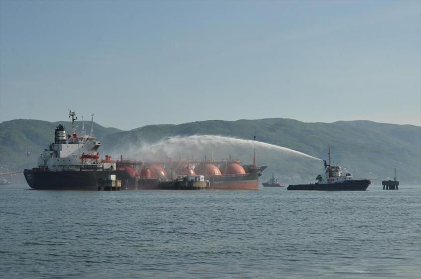 Son dakika: Kocaeli Körfezinde tanker yangını