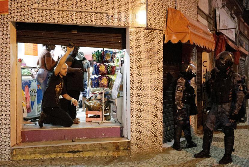 Brezilyada halk sokağa döküldü