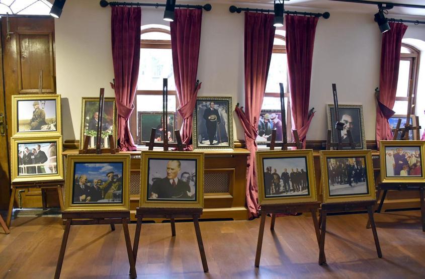 Kazada ölen kızının Atatürk hayalini 10 yıl sonra gerçekleştirdi
