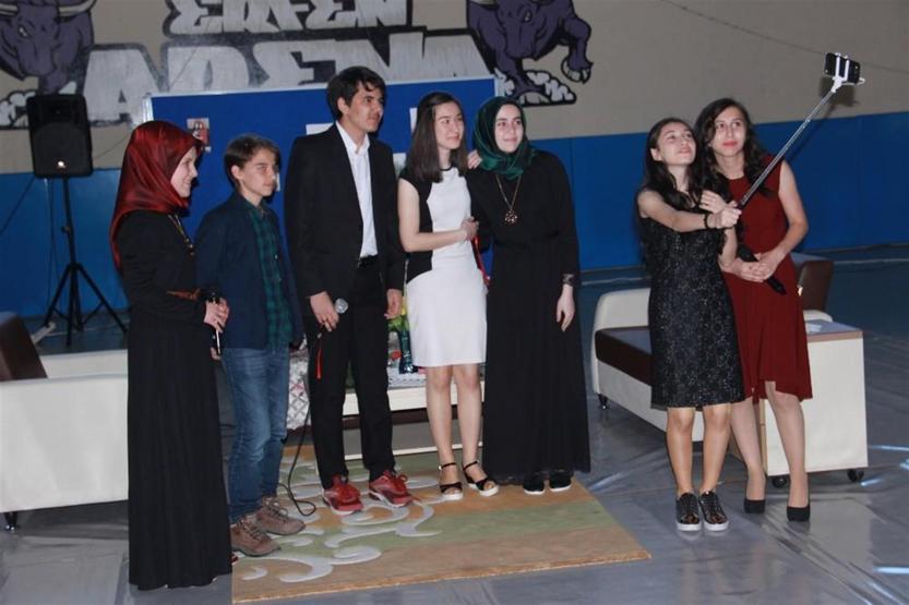 Fen lisesinde kız isteme etkinliği