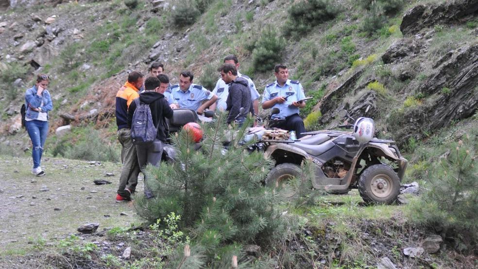 ATVyle dereye yuvarlanan genç hayatını kaybetti