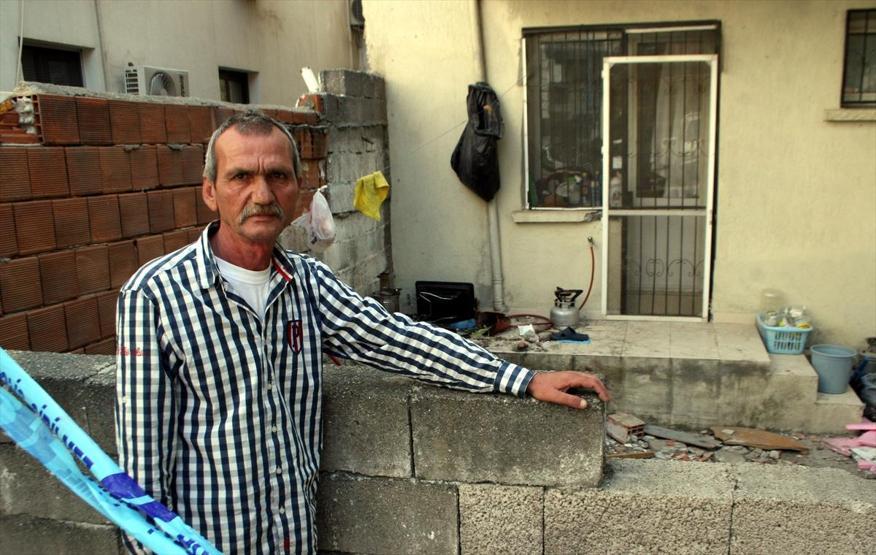 İzmirde balkon çöktü:3 yaralı