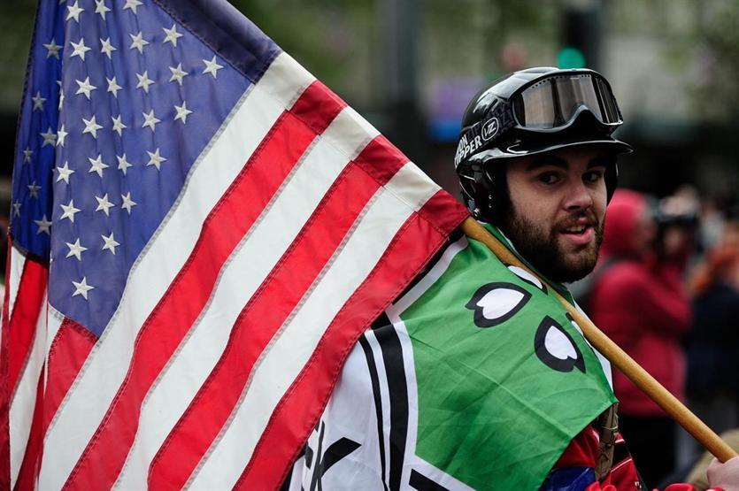 Trumpın destekçilerinden antikomünist protesto