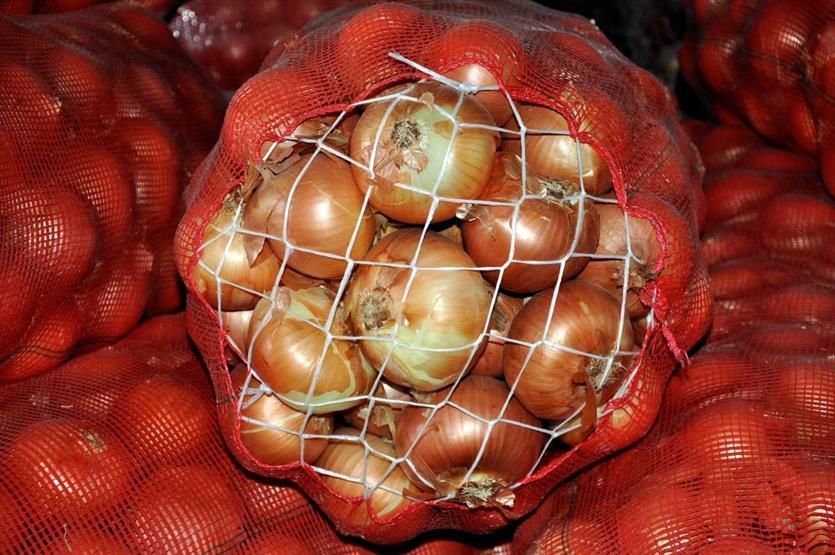 Soğanın kilosu tarlada 35 kuruş markette 2 lira