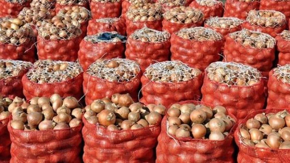Soğanın kilosu tarlada 35 kuruş markette 2 lira
