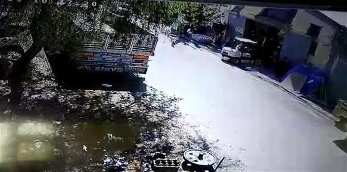 Atölyede forklift faciası
