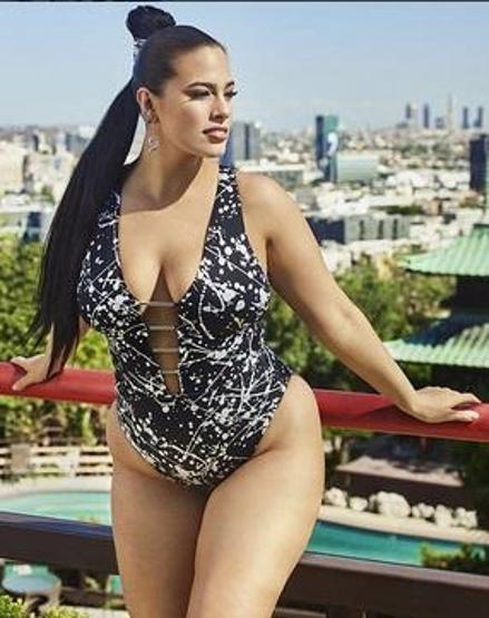 Ashley Graham’dan büyük beden kadınlara özel tasarım