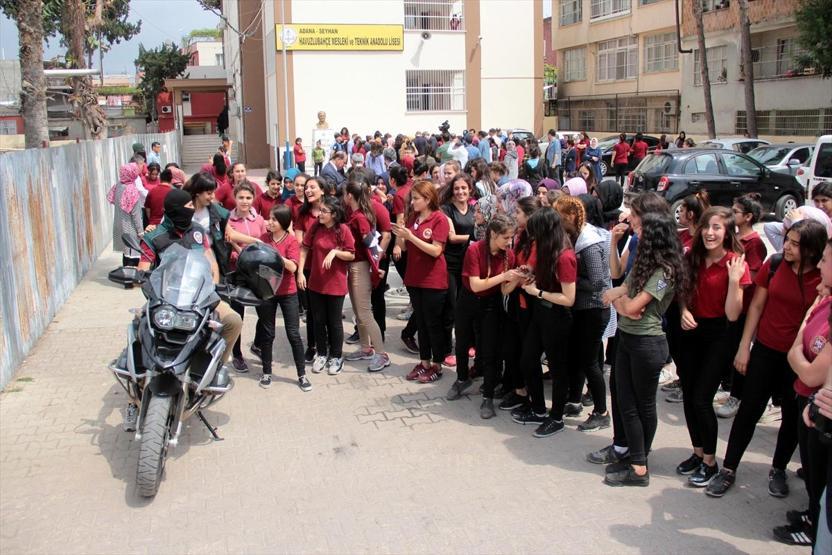 Adanada eş zamanlı torbacı operasyonu