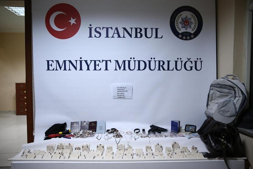 Kolombiyadan geldiler, kuyumcu soydular
