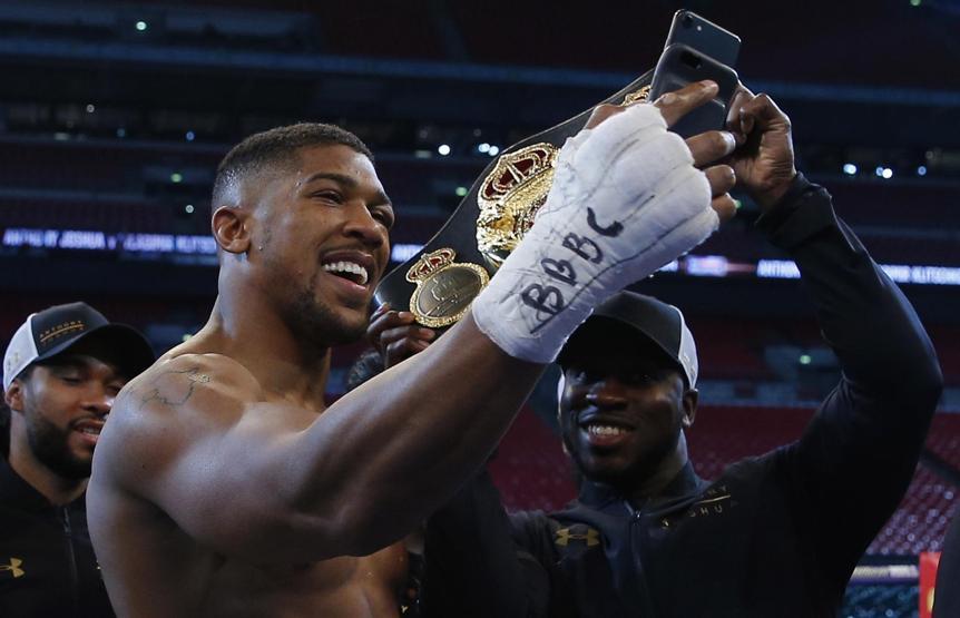 Anthony Joshua kazandığı 15 milyon ile ilk bunu yaptı