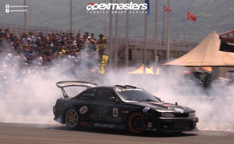 Drift şampiyonasından çarpıcı kareler