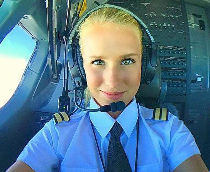 İsveçin kadın pilotu sosyal medya fenomeni oldu