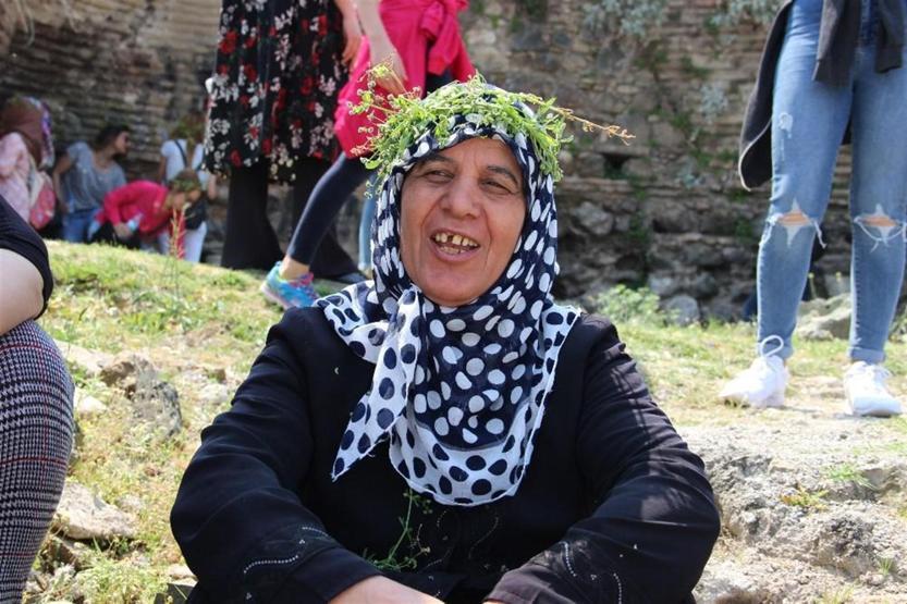 Manisaya akın edip Hıdrellez dileklerini Hacet Dede’ye ilettiler