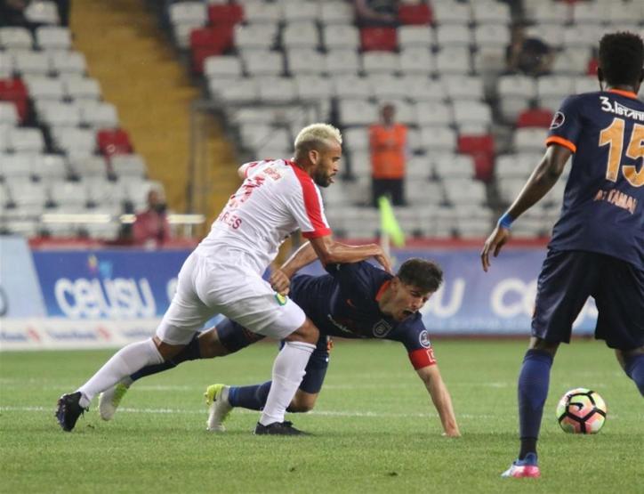 Antalyaspor 0-1 Başakşehir / Maç Özeti