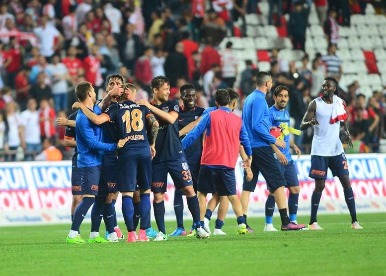 Antalyaspor 0-1 Başakşehir / Maç Özeti