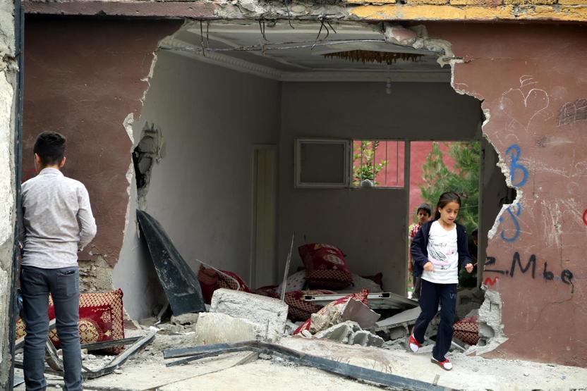 Panzerin girdiği evde hayatını kaybeden çocukların amcası konuştu