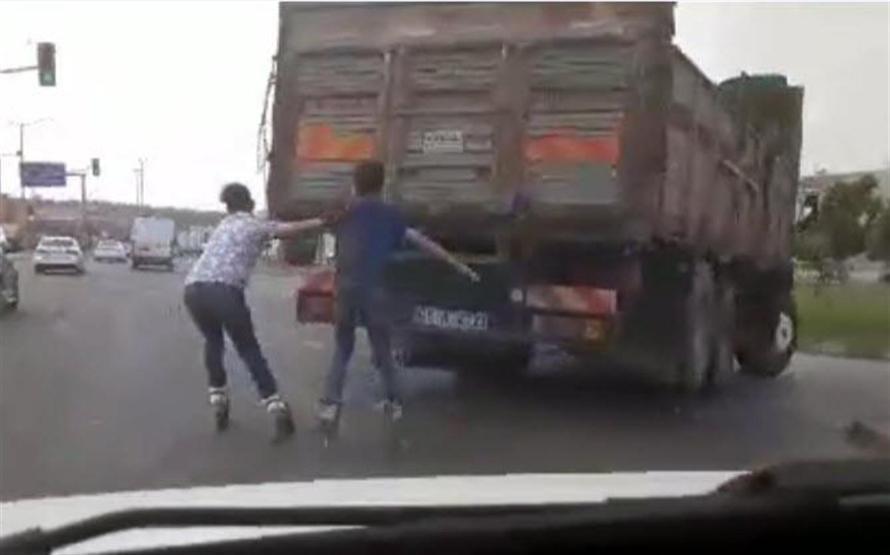 Patenli gençlerden tehlikeli yolculuk