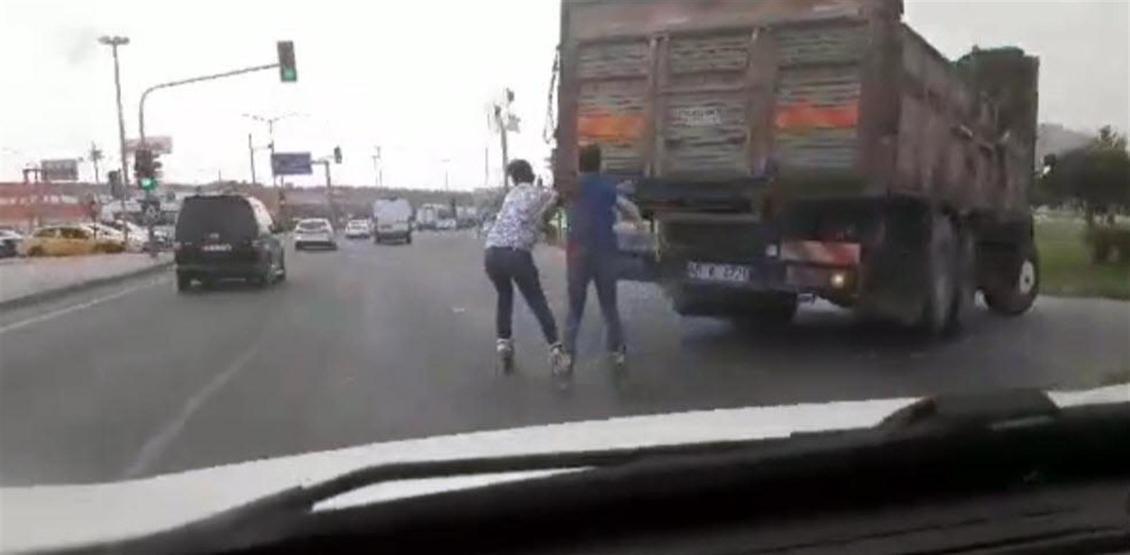 Patenli gençlerden tehlikeli yolculuk