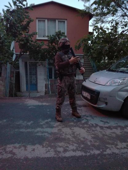 Zehir tacirlerine şafak baskını