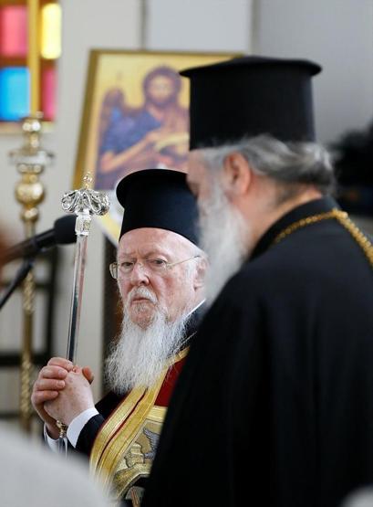 Fener Rum Patriği Bartholomeos İzmirde ayin yönetti