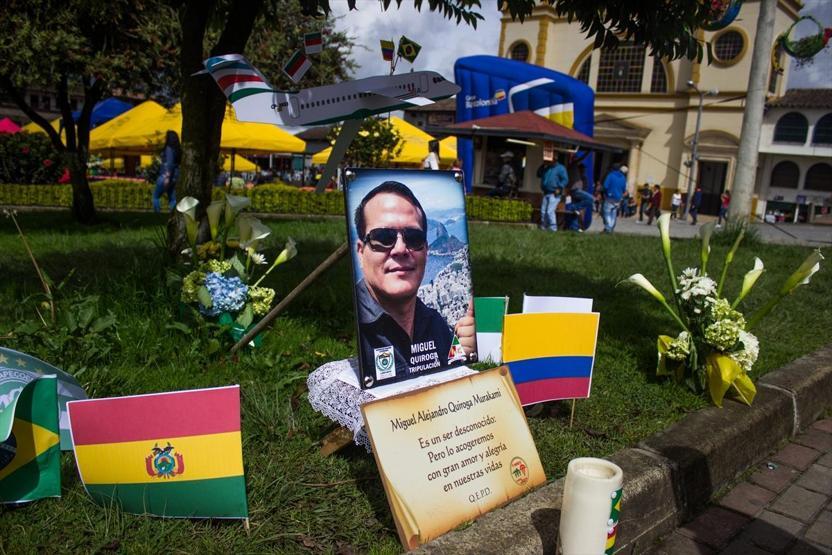 Chapecoense oyuncuları Kolombiyada anıldı