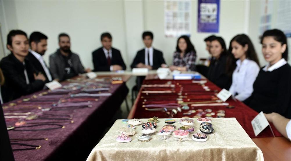 Genç liseliler şirket sahibi oldu