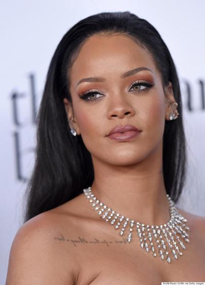 Rihanna, Karim Benzemayı aldattı