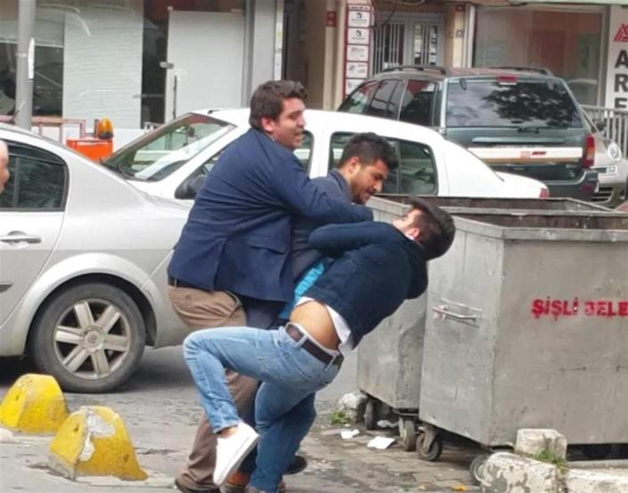 Mecidiyeköy’de tekme ve tokatlı kavga