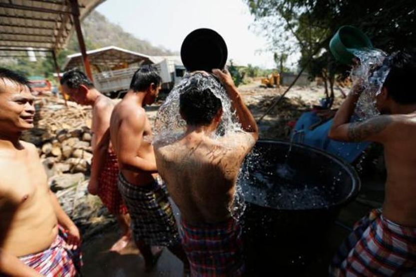 Uyuşturucu bağımlısı Türk, budist rahibi oldu