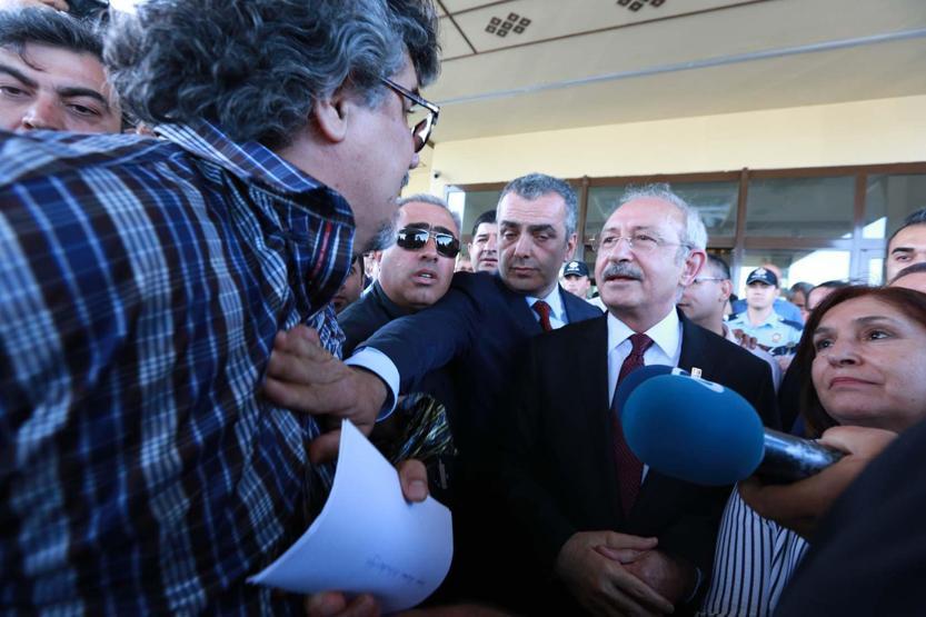 Kılıçdaroğluna hakaret eden heykeltıraşa 12 bin lira ceza