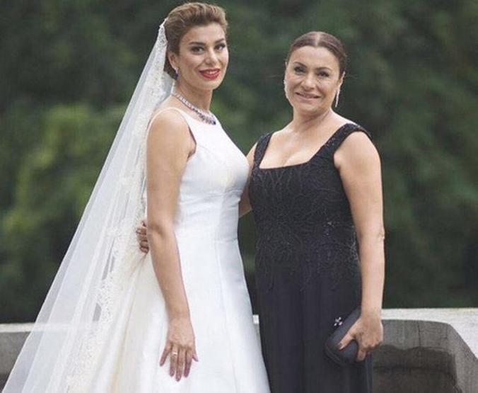 Bahar Candanın annesi: Bahar çok akıllı ve zekidir