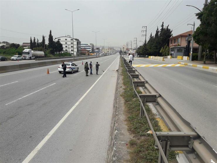 Emniyet önünde bomba paniği