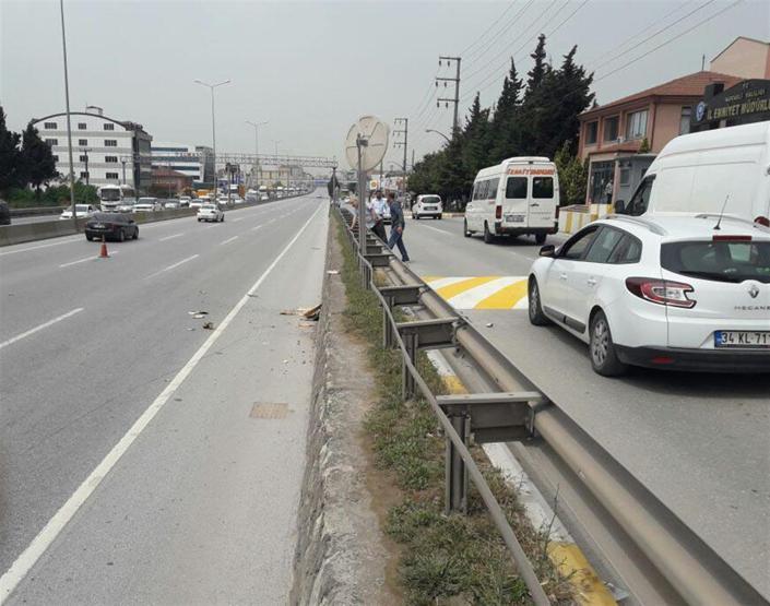 Emniyet önünde bomba paniği