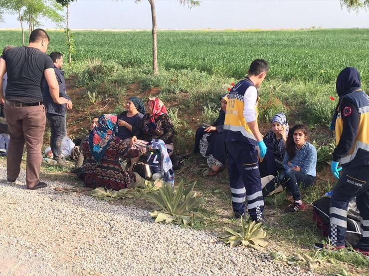 Son dakika: Yolcu otobüsü devrildi. Çok sayıda yaralı var